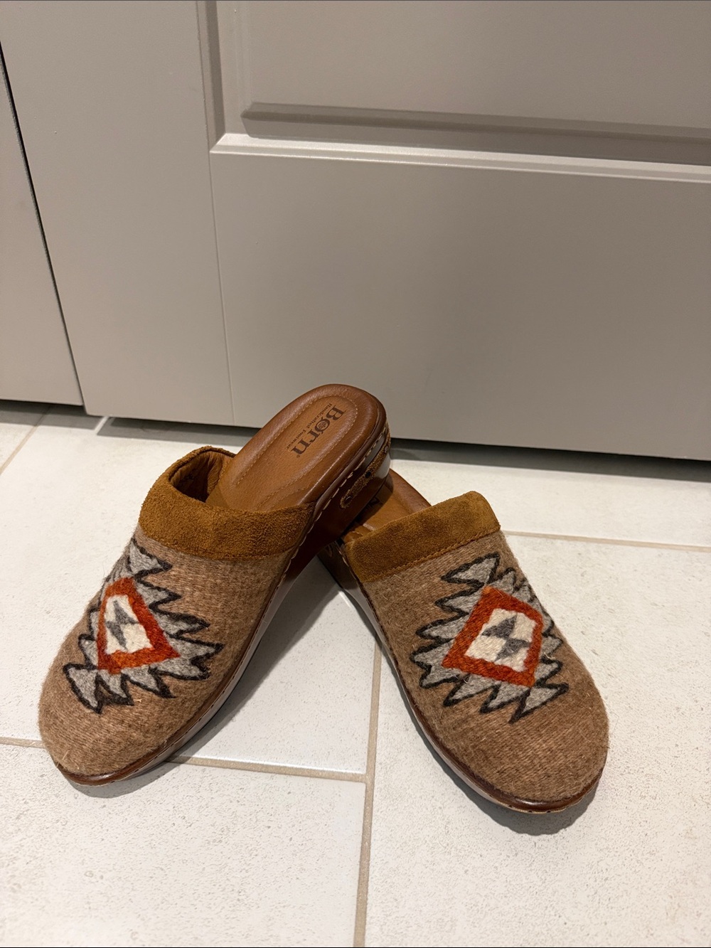 Born Clogs